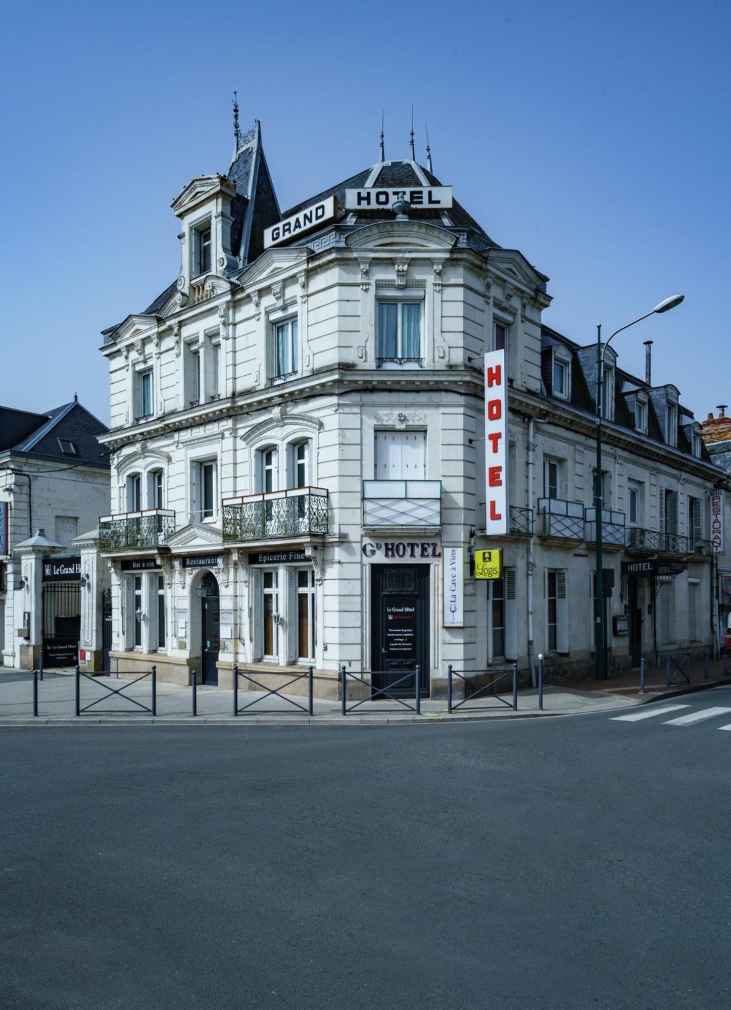 Logis Le Grand Hotel Château-du-Loir Exterior foto